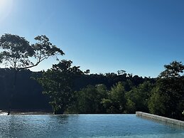 Costa del Sol Iguazú Suites for couples