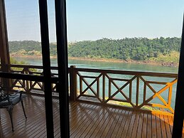 Costa del Sol Iguazú Suites for couples