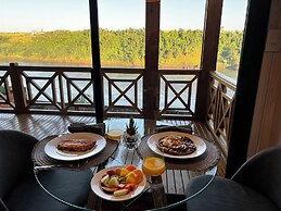 Costa del Sol Iguazú Suites for couples