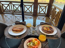 Costa del Sol Iguazú Suites for couples