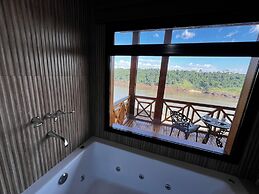 Costa del Sol Iguazú Suites for couples