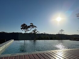 Costa del Sol Iguazú Suites for couples