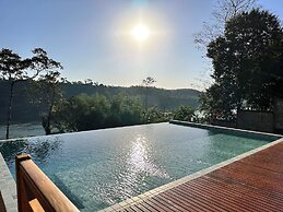 Costa del Sol Iguazú Suites for couples