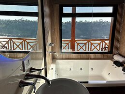 Costa del Sol Iguazú Suites for couples