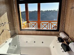 Costa del Sol Iguazú Suites for couples