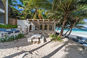 Sana Tulum Beachfront Boutique Hotel