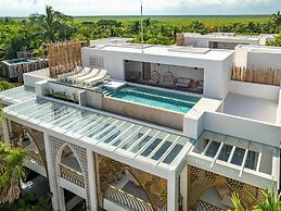 Sana Tulum Beachfront Boutique Hotel