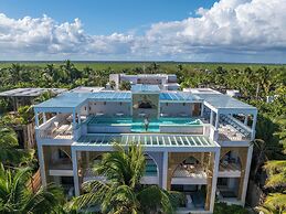 Sana Tulum Beachfront Boutique Hotel