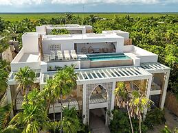 Sana Tulum Beachfront Boutique Hotel