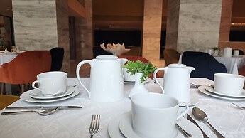 Seybouse Hotel & SPA