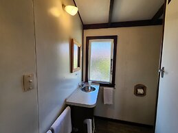 Manapouri Holiday Park