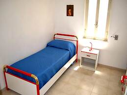 Nyota Holiday Home With sea View Balcony for 4 Guests in Torre Dell'or