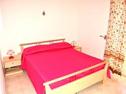 Nyota Holiday Home With sea View Balcony for 4 Guests in Torre Dell'or