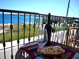Nyota Holiday Home With sea View Balcony for 4 Guests in Torre Dell'or