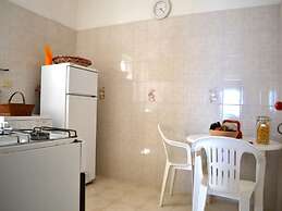 Nyota Holiday Home With sea View Balcony for 4 Guests in Torre Dell'or