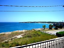 Nyota Holiday Home With sea View Balcony for 4 Guests in Torre Dell'or