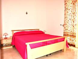 Nyota Holiday Home With sea View Balcony for 4 Guests in Torre Dell'or