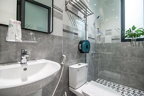 Bin Bin Hotel 12 - Near SaLa Residence