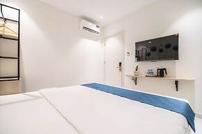 Bin Bin Hotel 12 - Near SaLa Residence