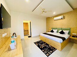 Staycation By Him Holiday Ventures