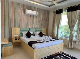 Staycation By Him Holiday Ventures