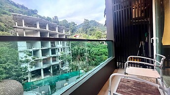 521 - 5 Stars Pool View Large Studio at Patong Beach