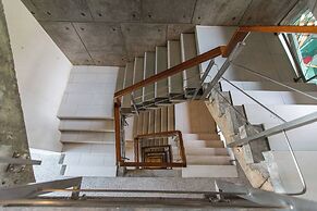 521 - 5 Stars Pool View Large Studio at Patong Beach