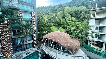 521 - 5 Stars Pool View Large Studio at Patong Beach