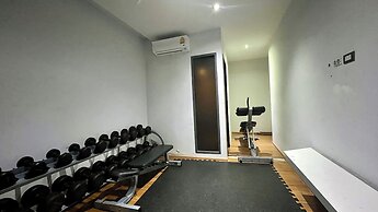 521 - 5 Stars Pool View Large Studio at Patong Beach