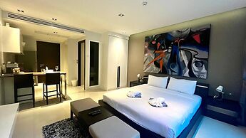 521 - 5 Stars Pool View Large Studio at Patong Beach