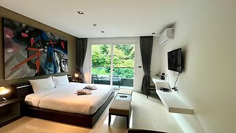 521 - 5 Stars Pool View Large Studio at Patong Beach