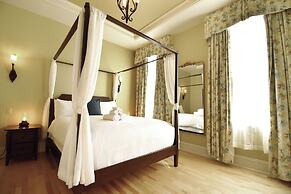 Tait House Boutique Hotel