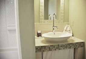 Tait House Boutique Hotel