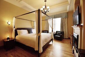 Tait House Boutique Hotel