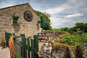 Bolehill Farm Cottages