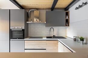 Wild Flower Apartment by Wonderful Italy