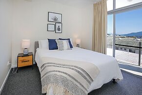 City Centre Apartment with Mountain View