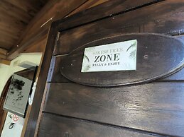 SMALL LUXURY APARTMENT WITH POOL