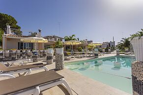 SMALL LUXURY APARTMENT WITH POOL