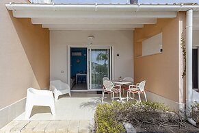 SMALL LUXURY APARTMENT WITH POOL