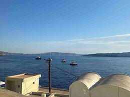 Firaoldport Caldera Sea & Volcano View - 2 Joined Houses