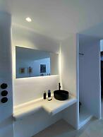 Firaoldport Caldera Sea & Volcano View - 2 Joined Houses