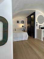 Firaoldport Caldera Sea & Volcano View - 2 Joined Houses