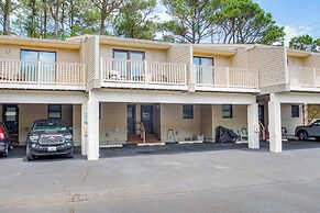 Walk to Shore & Boardwalk: Bethany Beach Retreat