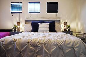 Stylish Lake Austin Retreat w/ EV Charger!