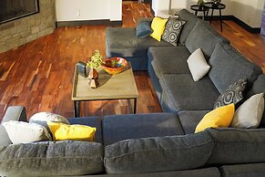 Stylish Lake Austin Retreat w/ EV Charger!