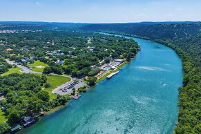 Stylish Lake Austin Retreat w/ EV Charger!