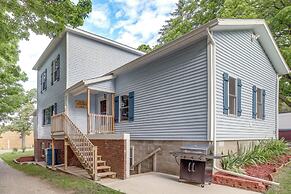 Near Saugatuck Dunes: Pet-friendly Fennville Home!