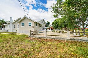 Convenient Punta Gorda Home w/ Patio: Fish & Golf!