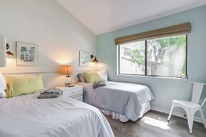 Amelia Island Condo w/ Pool Access: Walk to Beach!